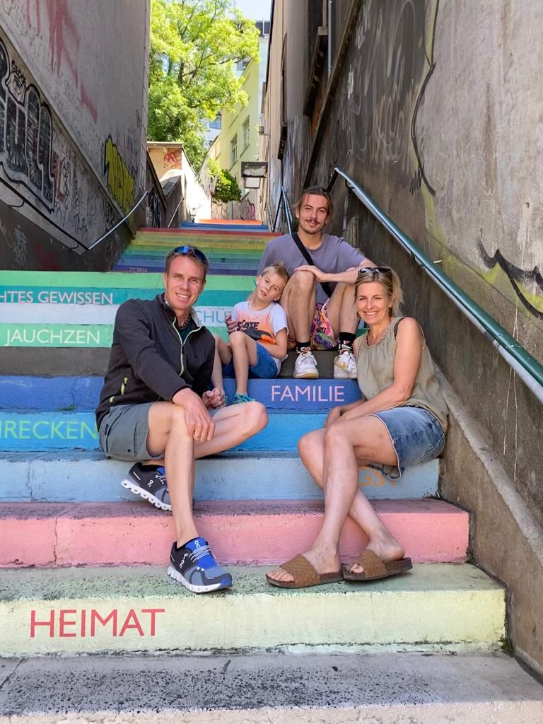 6190F130-C988-4793-BE09-1BFFA3A8DCA7